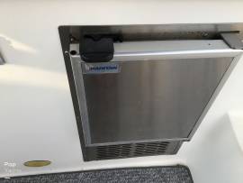 2005, Rinker, 312 Fiesta Vee