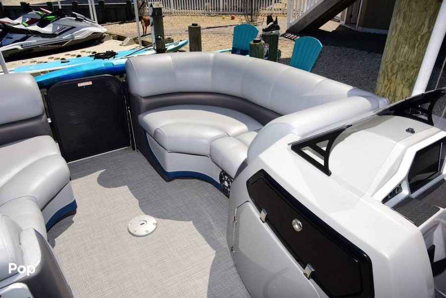 2022 Manitou 23 Bar Oasis VP Power Boats, Tritoon Boats For Sale in