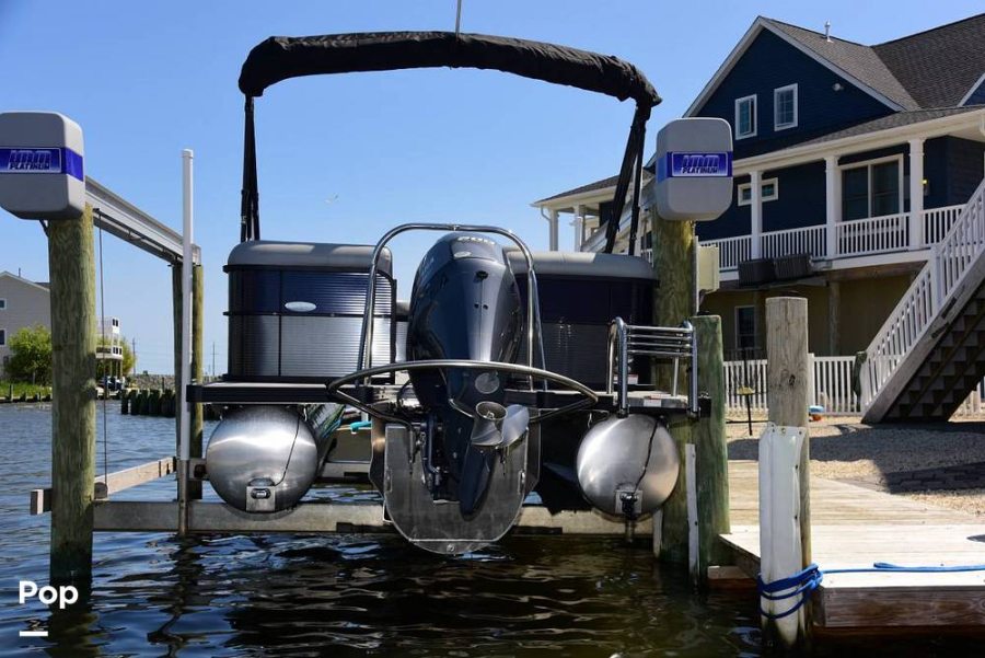 2022 Manitou 23 Bar Oasis VP Power Boats, Tritoon Boats For Sale in