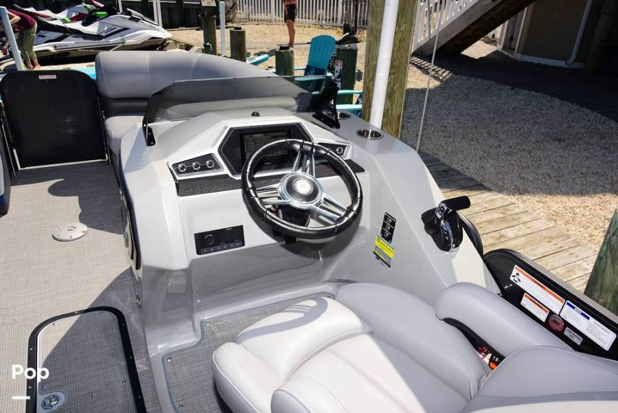 2022 Manitou 23 Bar Oasis VP Power Boats, Tritoon Boats For Sale in