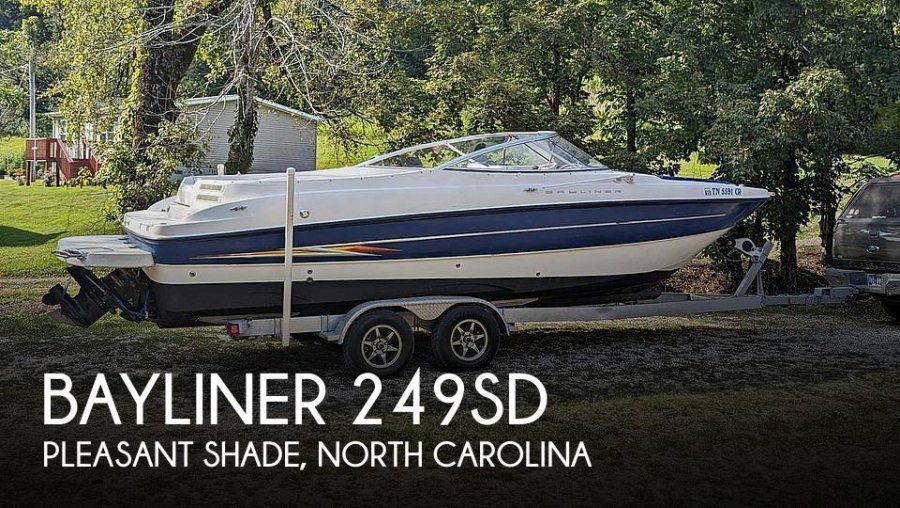 2005, Bayliner, 249 Sun Deck