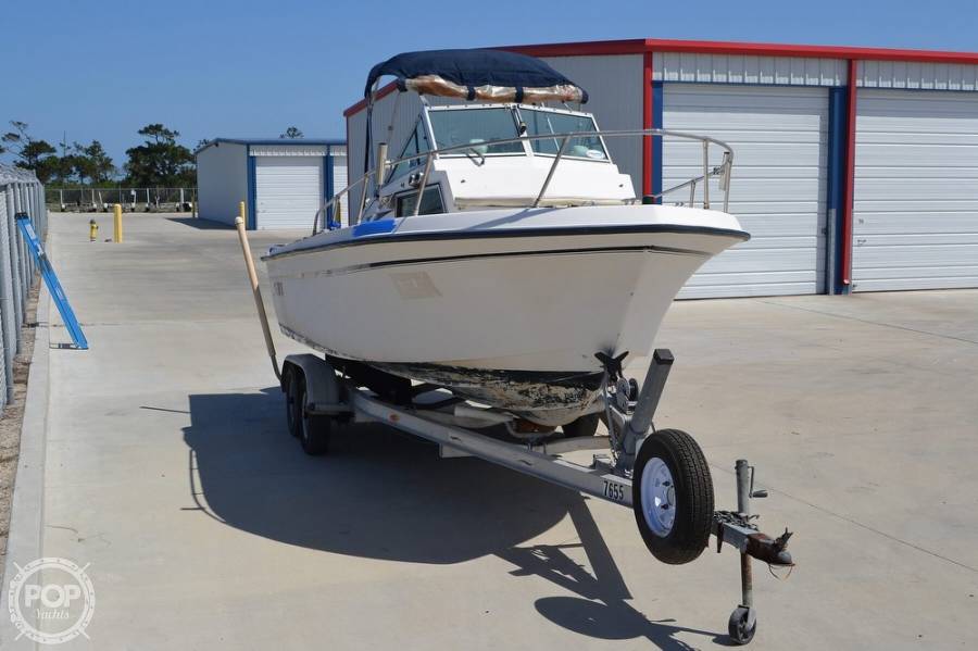 1984 Grady-White Overnighter 204-C Power Boats, Walkaround Boats