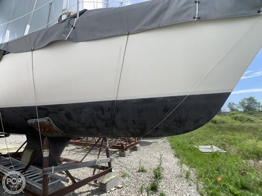 1980 Hunter 30 Sail Boats, Sloop Sail Boats For Sale in Au Gres, Michigan