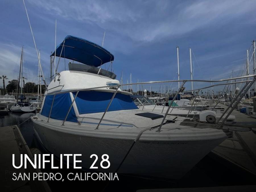 1978, Uniflite, 28 sport fish sedan
