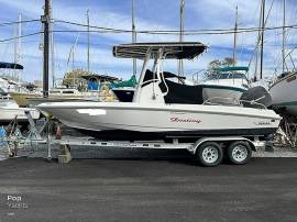 2014, Boston Whaler, Dauntless 210