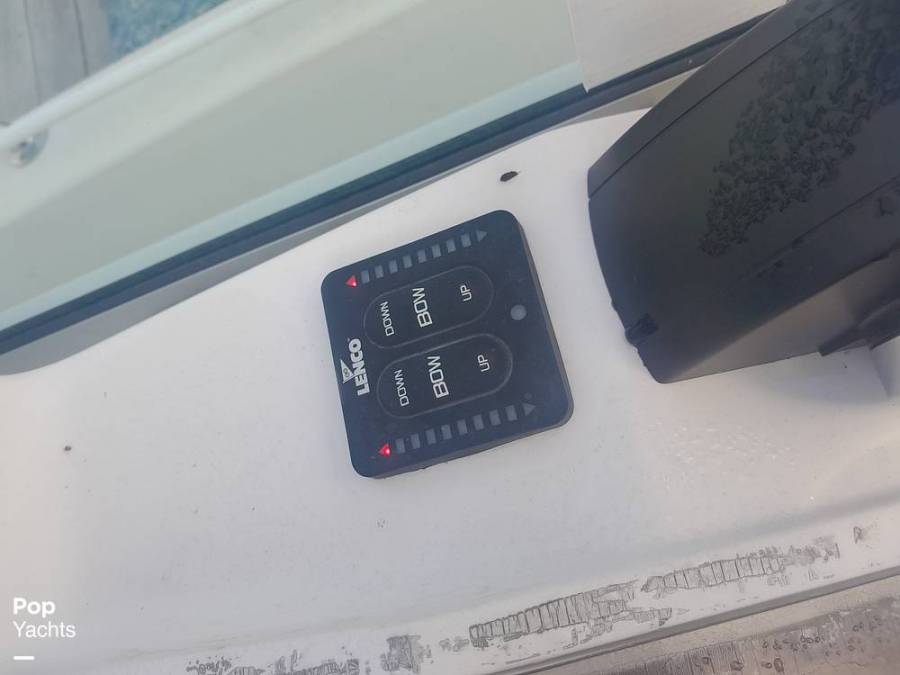 1987 GradyWhite Overnighter 204C Power Boats, Walkaround Boats For